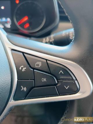 RENAULT Clio usata, con Bluetooth