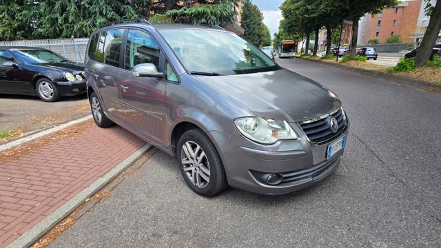VOLKSWAGEN Touran usata, con Climatizzatore