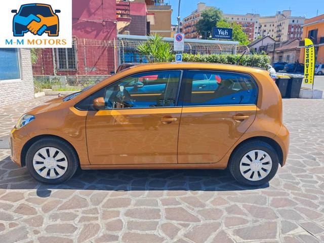 VOLKSWAGEN up! usata, con Autoradio