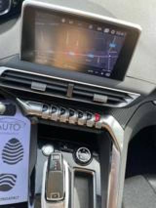 PEUGEOT 3008 usata, con Volante in pelle