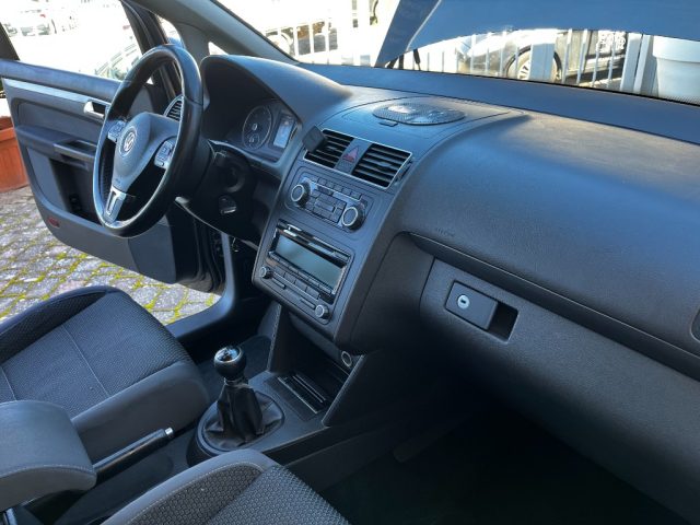 VOLKSWAGEN Touran usata, con Specchietti laterali elettrici