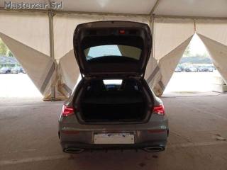 MERCEDES-BENZ CLA 180 usata, con Sedile posteriore sdoppiato