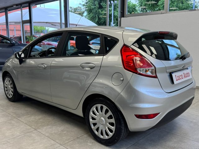 FORD Fiesta usata, con Autoradio