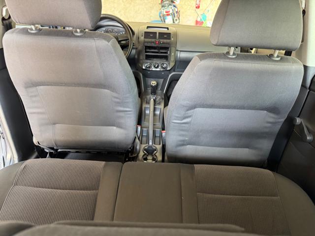 VOLKSWAGEN Polo usata, con Sedile posteriore sdoppiato