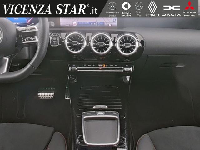 MERCEDES-BENZ CLA 200 usata, con Chiusura centralizzata