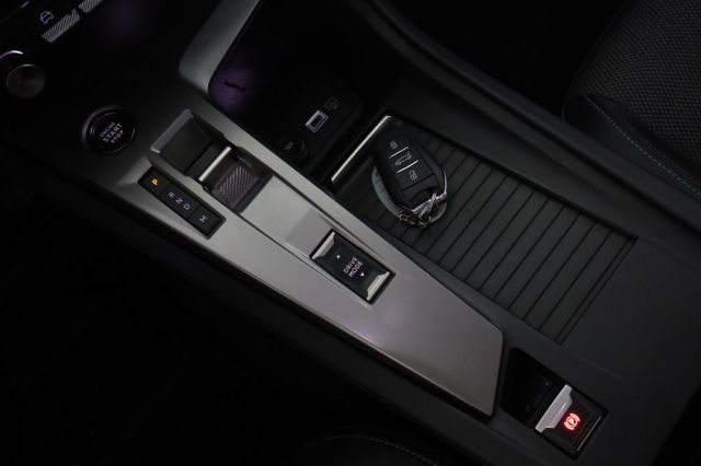 PEUGEOT 308 usata 12