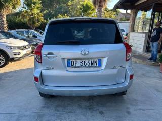 TOYOTA RAV 4 usata, con Alzacristalli elettrici