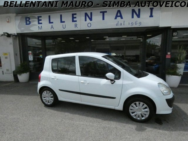 RENAULT Modus usata, con ABS