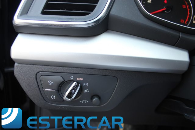 AUDI Q5 usata, con Sensori di parcheggio posteriori