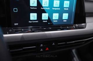 VOLKSWAGEN Golf Variant usata, con Volante in pelle