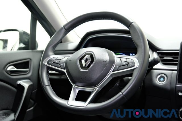 RENAULT Captur usata, con Freno di stazionamento elettrico
