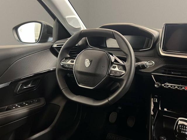 PEUGEOT 208 usata, con Sedile posteriore sdoppiato