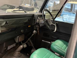 LAND ROVER Defender usata 9