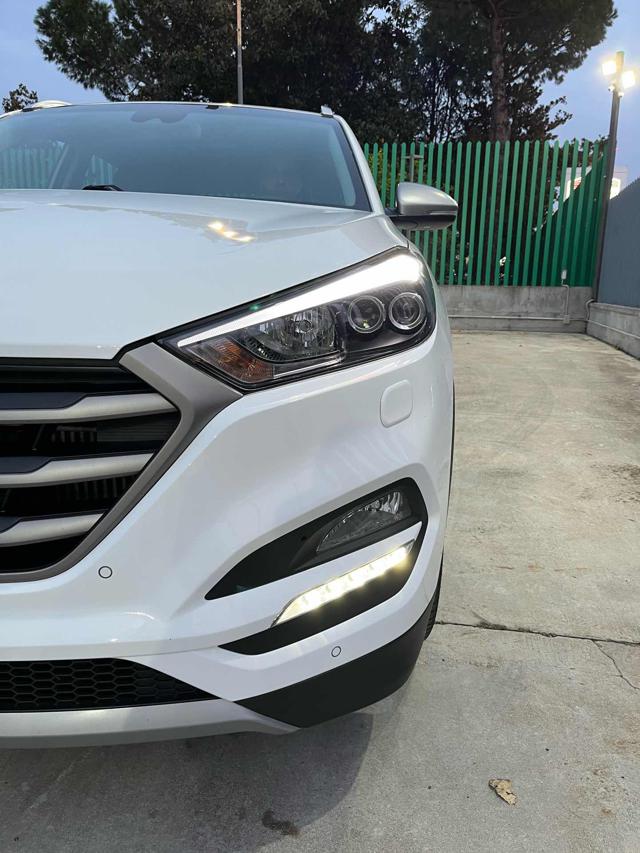 HYUNDAI Tucson usata, con Autoradio