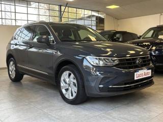VOLKSWAGEN Tiguan usata, con Airbag laterali