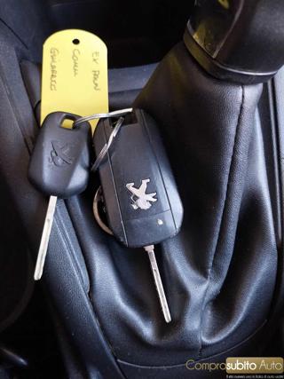 PEUGEOT 208 usata 27