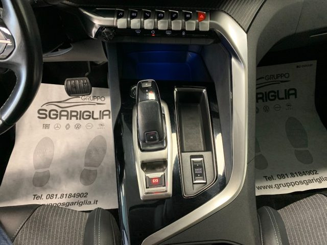 PEUGEOT 3008 usata, con USB