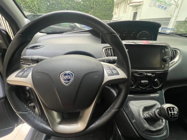 LANCIA Ypsilon usata, con ESP