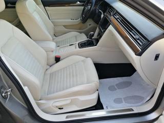 VOLKSWAGEN Passat Variant usata, con Controllo trazione