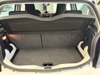 VOLKSWAGEN up! usata, con Climatizzatore