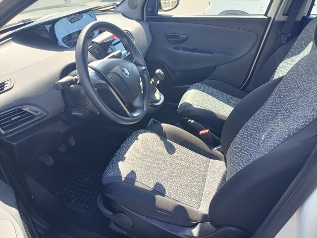 LANCIA Ypsilon usata, con Controllo trazione