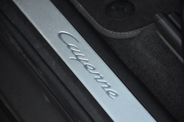 PORSCHE Cayenne usata, con USB