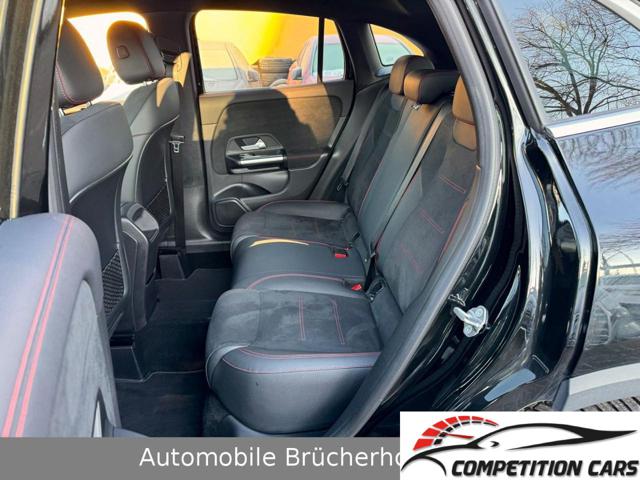 MERCEDES-BENZ GLA 180 usata, con Cerchi in lega
