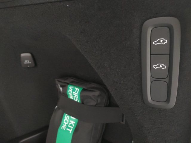 VOLVO XC90 usata, con Volante in pelle