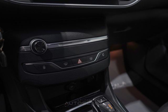 PEUGEOT 308 usata, con Bracciolo