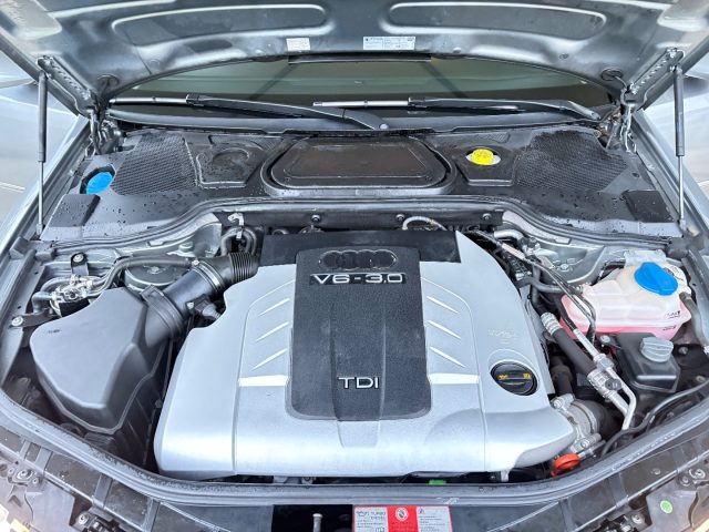 AUDI A8 usata, con Limitatore di velocità
