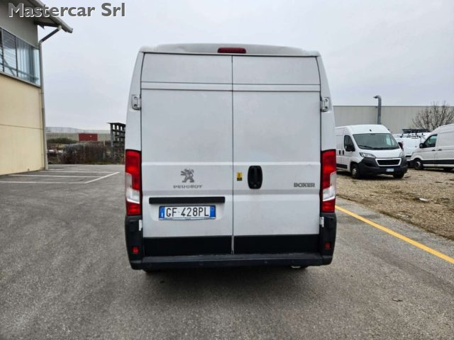 PEUGEOT Boxer usata, con Alzacristalli elettrici