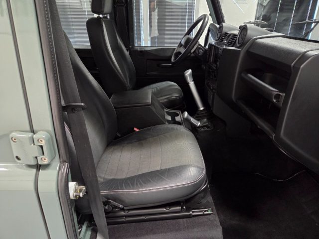 LAND ROVER Defender usata 45
