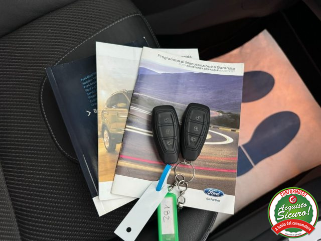 FORD Kuga usata, con Touch screen