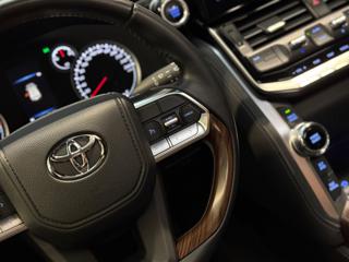 TOYOTA Land Cruiser usata, con Trazione integrale