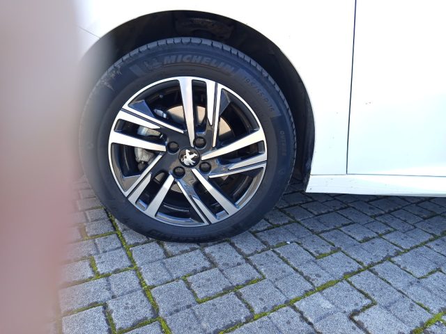 PEUGEOT 208 usata, con Fari LED