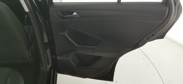 VOLKSWAGEN T-Roc usata 52