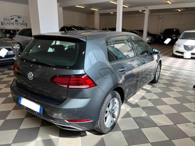 VOLKSWAGEN Golf usata, con Autoradio