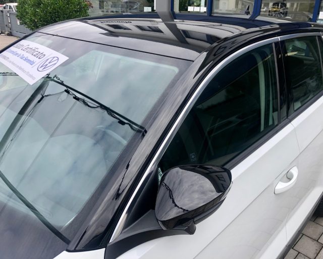 VOLKSWAGEN T-Roc usata, con Volante in pelle