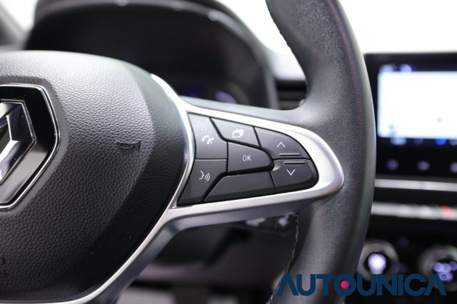 RENAULT Clio usata, con Fari LED