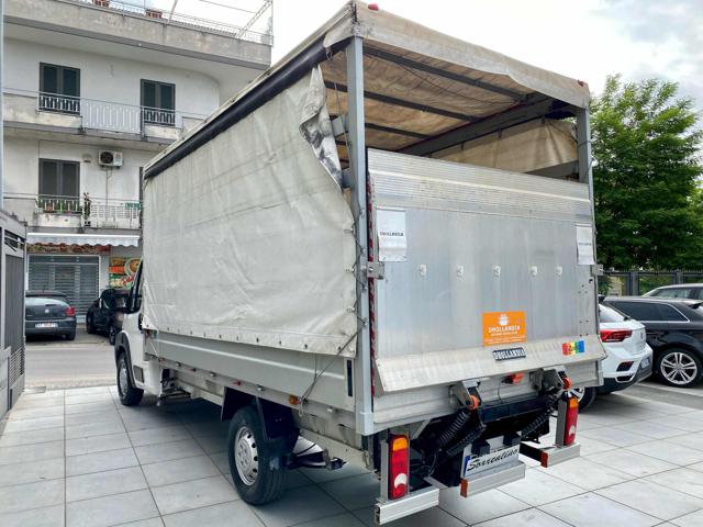 PEUGEOT Boxer usata, con Lettore CD