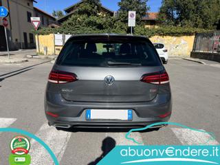 VOLKSWAGEN Golf usata, con Autoradio