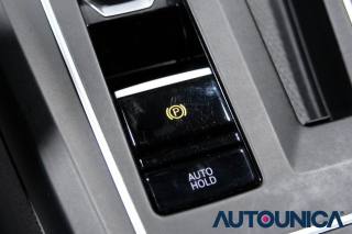 VOLKSWAGEN Golf Variant usata, con Luci diurne