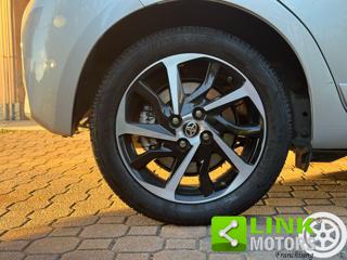 TOYOTA Yaris usata, con Bracciolo