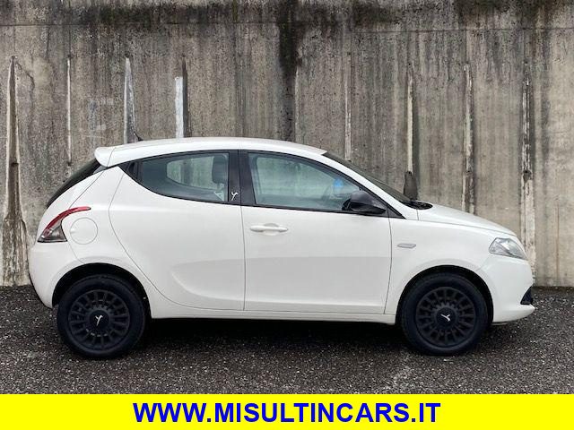 LANCIA Ypsilon usata, con Autoradio
