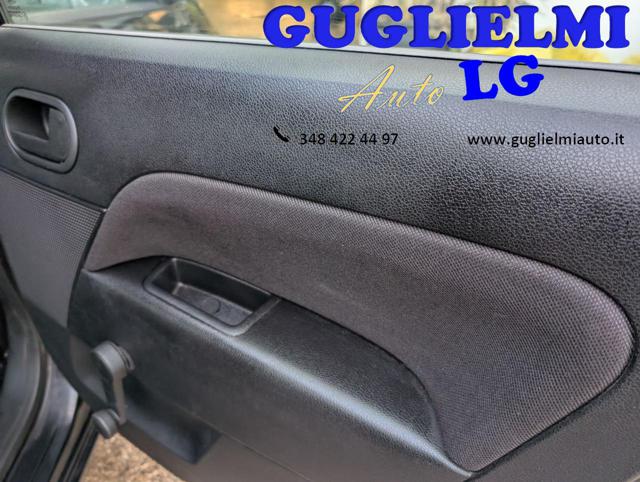 FORD Fiesta usata, con Specchietti laterali elettrici