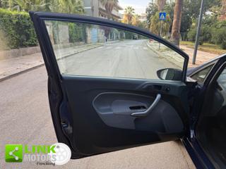 FORD Fiesta usata, con Specchietti laterali elettrici