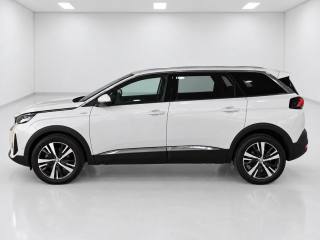PEUGEOT 5008 usata, con Airbag