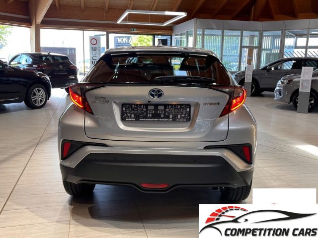 TOYOTA C-HR usata 4