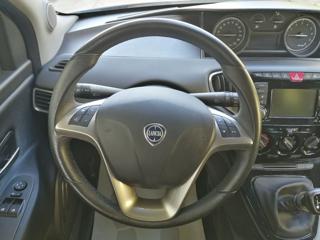LANCIA Ypsilon usata, con ESP