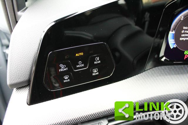 VOLKSWAGEN Golf usata, con Park Distance Control